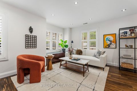 Photo 4 at Th2 - 208 Niagara Street, Niagara, Toronto