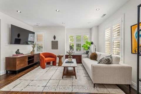 Photo 12 at Th2 - 208 Niagara Street, Niagara, Toronto