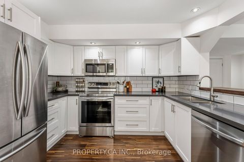 Photo 14 at Th2 - 208 Niagara Street, Niagara, Toronto