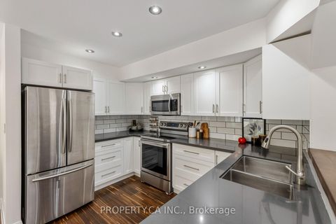 Photo 15 at Th2 - 208 Niagara Street, Niagara, Toronto