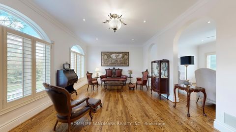 Photo 7 at 90 Offord Crescent, Bayview Southeast, Aurora
