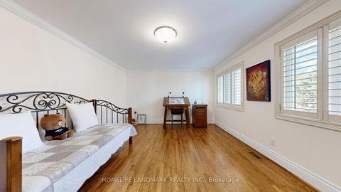 Photo 31 at 90 Offord Crescent, Bayview Southeast, Aurora