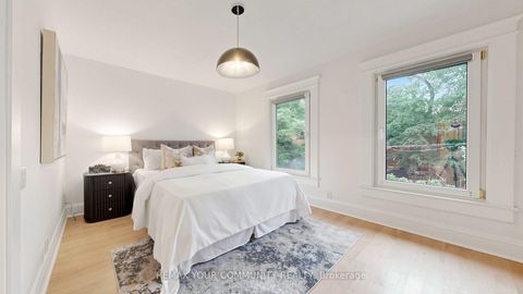 Photo 16 at 104 Wells Street, Annex, Toronto