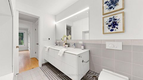 Photo 23 at 104 Wells Street, Annex, Toronto