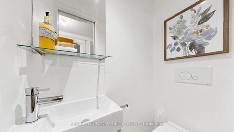 Photo 33 at 104 Wells Street, Annex, Toronto