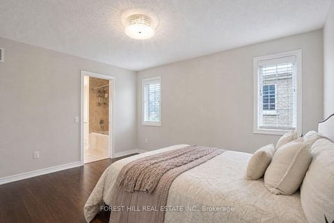 Photo 31 at 22 Mccombe Lane, Patterson, Vaughan