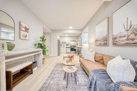 Photo 3 at TH 19 - 70 Orchid Place Drive, Malvern, Toronto