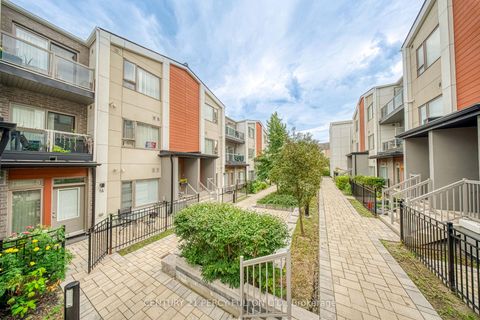 Photo 5 at TH 19 - 70 Orchid Place Drive, Malvern, Toronto