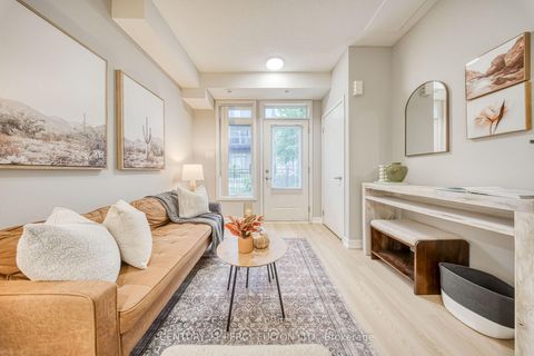 Photo 14 at TH 19 - 70 Orchid Place Drive, Malvern, Toronto