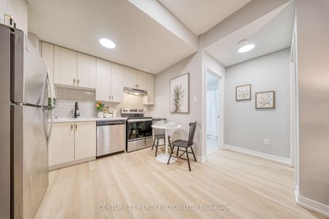 Photo 15 at TH 19 - 70 Orchid Place Drive, Malvern, Toronto