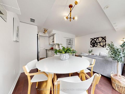 Photo 5 at #4 - 29 Frances Loring Lane, South Riverdale, Toronto