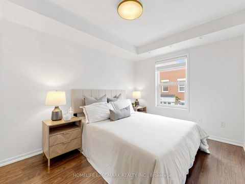 Photo 17 at #4 - 29 Frances Loring Lane, South Riverdale, Toronto