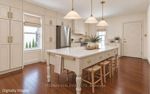 Photo 6 at 912 Manning Avenue, Annex, Toronto