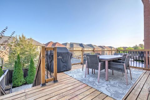 Photo 13 at 110 Big Hill Crescent, Patterson, Vaughan