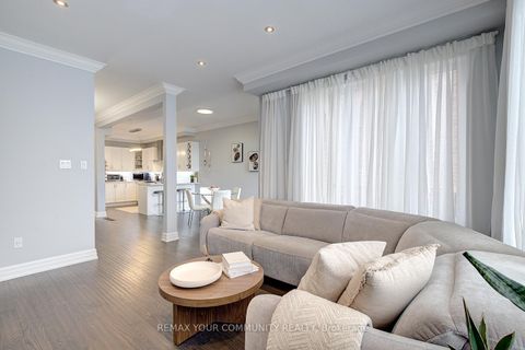 Photo 18 at 110 Big Hill Crescent, Patterson, Vaughan