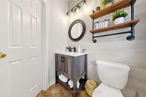 Photo 9 at 11 Trudeau Drive, Vellore Village, Vaughan