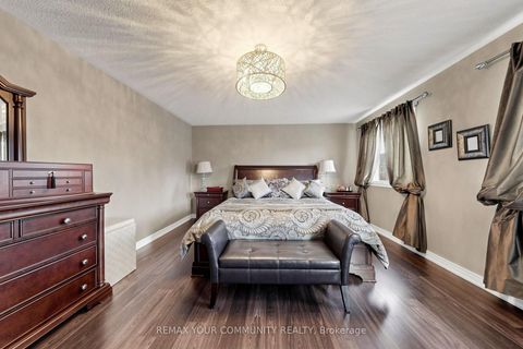 Photo 12 at 11 Trudeau Drive, Vellore Village, Vaughan