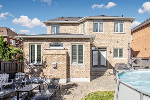 Photo 33 at 11 Trudeau Drive, Vellore Village, Vaughan