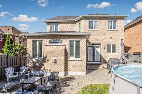 Photo 34 at 11 Trudeau Drive, Vellore Village, Vaughan