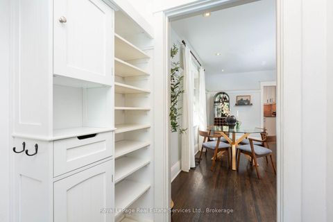 Photo 4 at 12 Newmarket Avenue, Lumsden, Toronto
