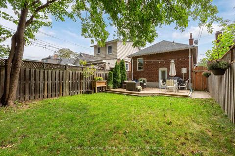 Photo 35 at 12 Newmarket Avenue, Lumsden, Toronto