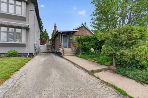 Photo 2 at 20 Tiago Ave Avenue, Parkview, Toronto