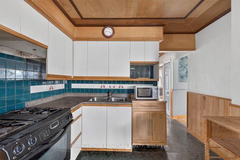 Photo 18 at 20 Tiago Ave Avenue, Parkview, Toronto