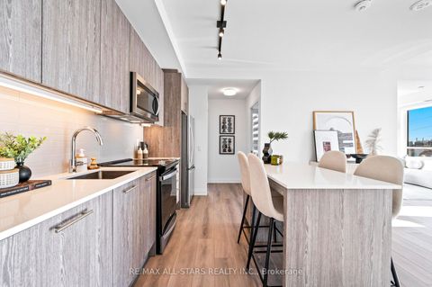 Photo 16 at 411 - 286 Main Street, Danforth, Toronto