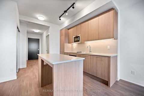 Photo 16 at 1811 - 286 Main Street, Danforth, Toronto