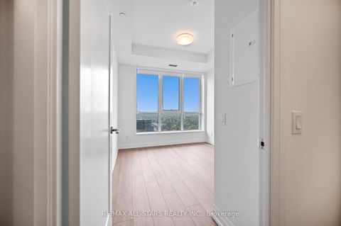 Photo 19 at 1811 - 286 Main Street, Danforth, Toronto