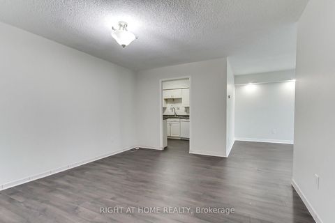 Photo 7 at 1006 - 3300 Don Mills Road, Don Valley Village, Toronto