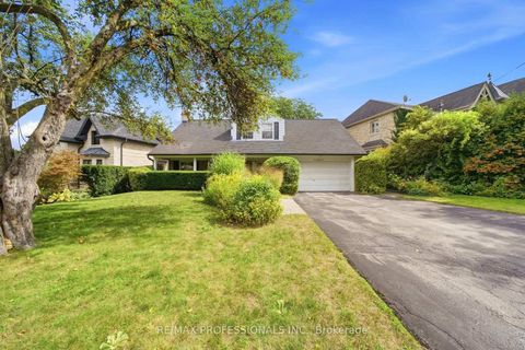Photo 0 at 15 Hartfield Court, Humber Valley, Toronto