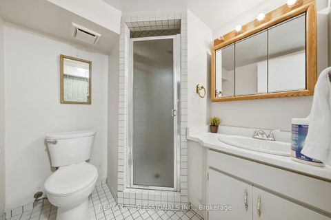 Photo 29 at 15 Hartfield Court, Humber Valley, Toronto