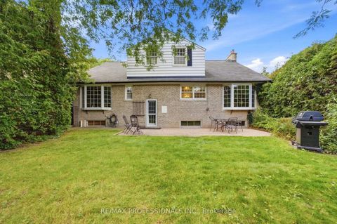Photo 35 at 15 Hartfield Court, Humber Valley, Toronto