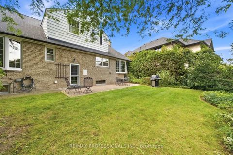 Photo 36 at 15 Hartfield Court, Humber Valley, Toronto