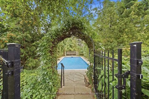 Photo 37 at 15 Hartfield Court, Humber Valley, Toronto