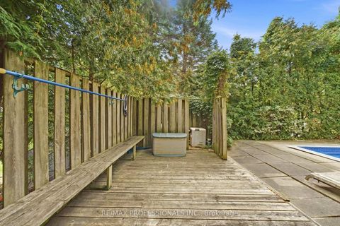 Photo 42 at 15 Hartfield Court, Humber Valley, Toronto