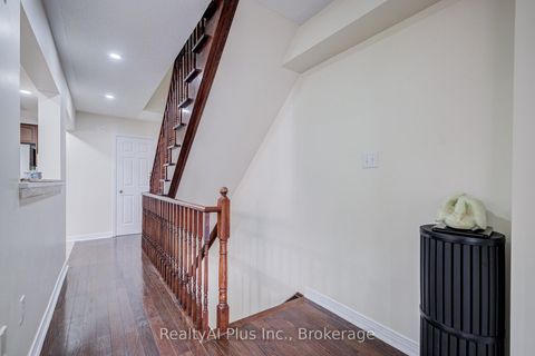 Photo 10 at 105 Pilkington Drive, Birchmount, Toronto