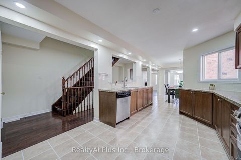 Photo 12 at 105 Pilkington Drive, Birchmount, Toronto