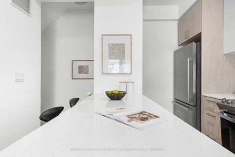 Photo 14 at 4 - 35 Birchcliff Avenue, Cliffside, Toronto