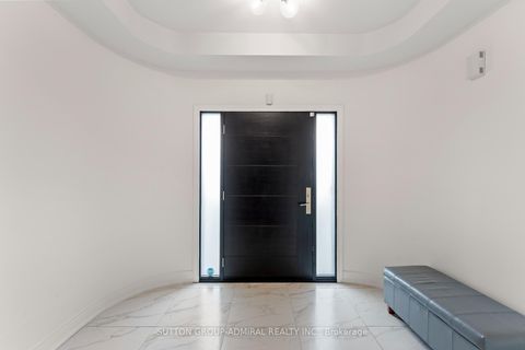 Photo 2 at 57 Bentwood Crescent, Patterson, Vaughan