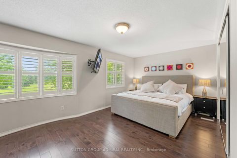 Photo 14 at 57 Bentwood Crescent, Patterson, Vaughan