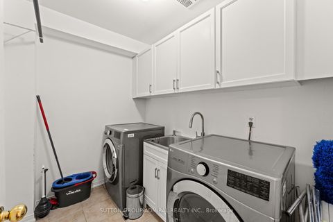 Photo 18 at 57 Bentwood Crescent, Patterson, Vaughan
