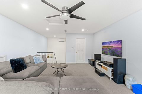 Photo 21 at 57 Bentwood Crescent, Patterson, Vaughan