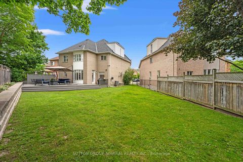 Photo 22 at 57 Bentwood Crescent, Patterson, Vaughan