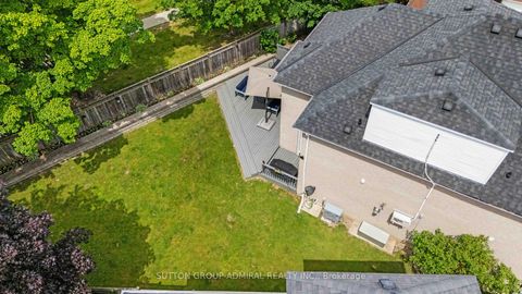 Photo 25 at 57 Bentwood Crescent, Patterson, Vaughan