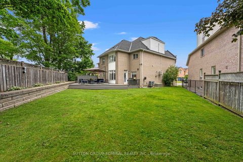 Photo 26 at 57 Bentwood Crescent, Patterson, Vaughan