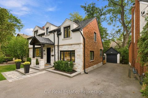 Photo 2 at 287 Yonge Boulevard, Nortown, Toronto
