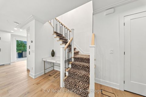 Photo 11 at 287 Yonge Boulevard, Nortown, Toronto