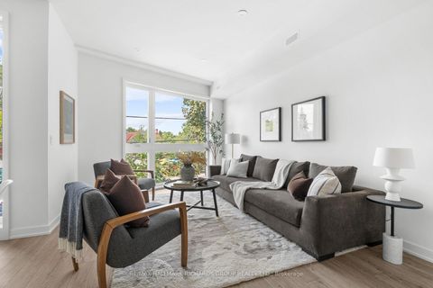 Photo 5 at 39 - 35 Birchcliff Avenue, Cliffside, Toronto